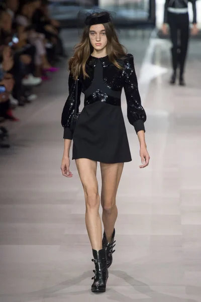 Look 12